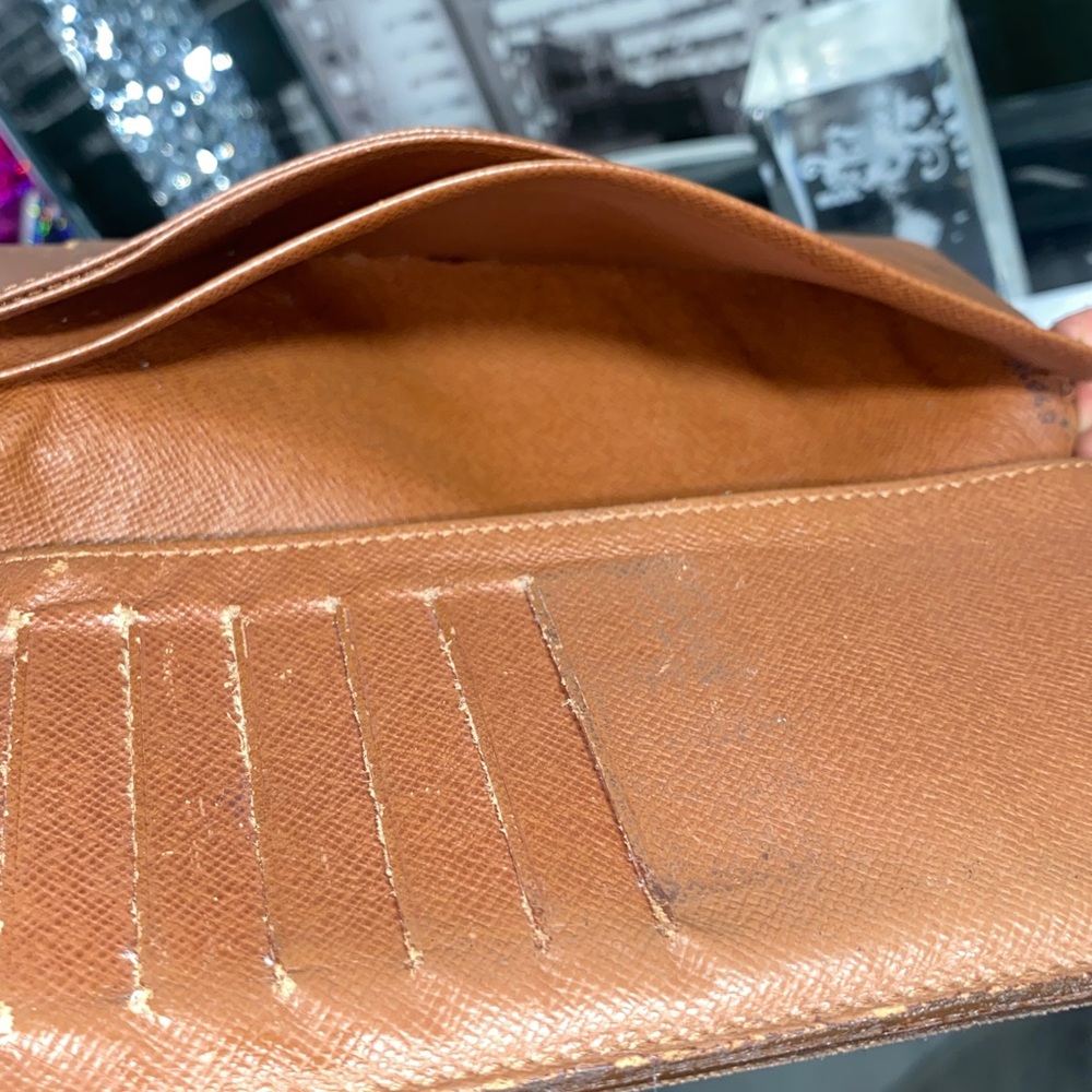 Authentic Louis Vuitton Monogram Brazza unisex Wa… - image 12